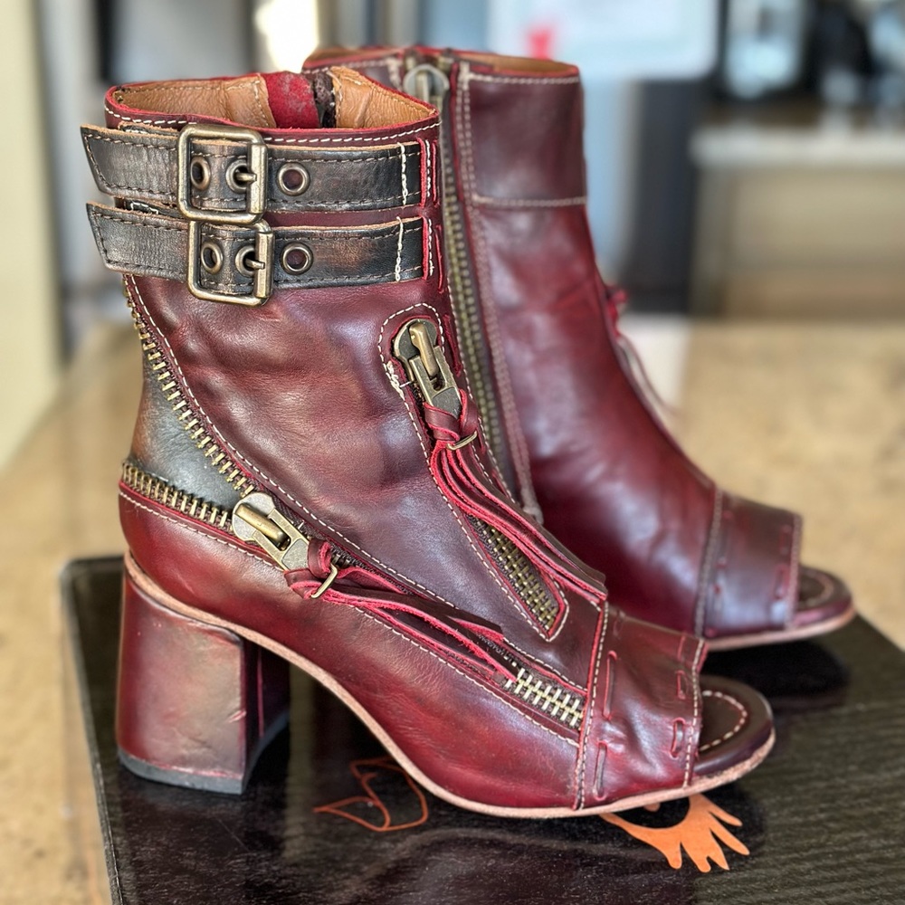 Freebird Zombi Sandal Bootie Shoes 6